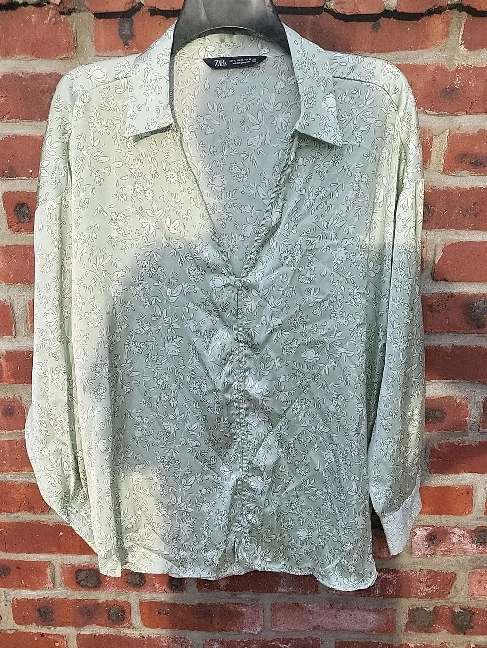 Zara Sage Green Floral Button-Front Blouse